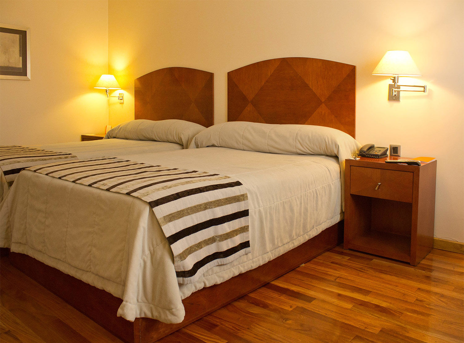 Grand Brizo Comahue Otel Neuquén Dış mekan fotoğraf
