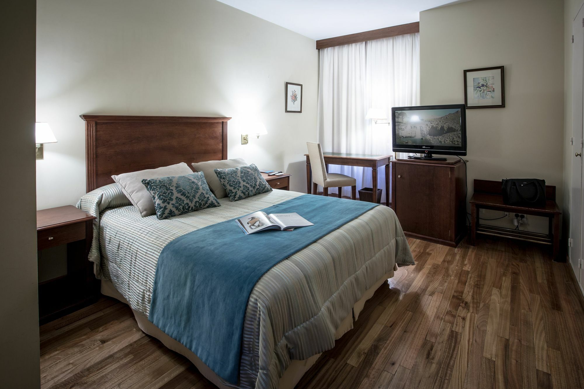 Grand Brizo Comahue Otel Neuquén Dış mekan fotoğraf